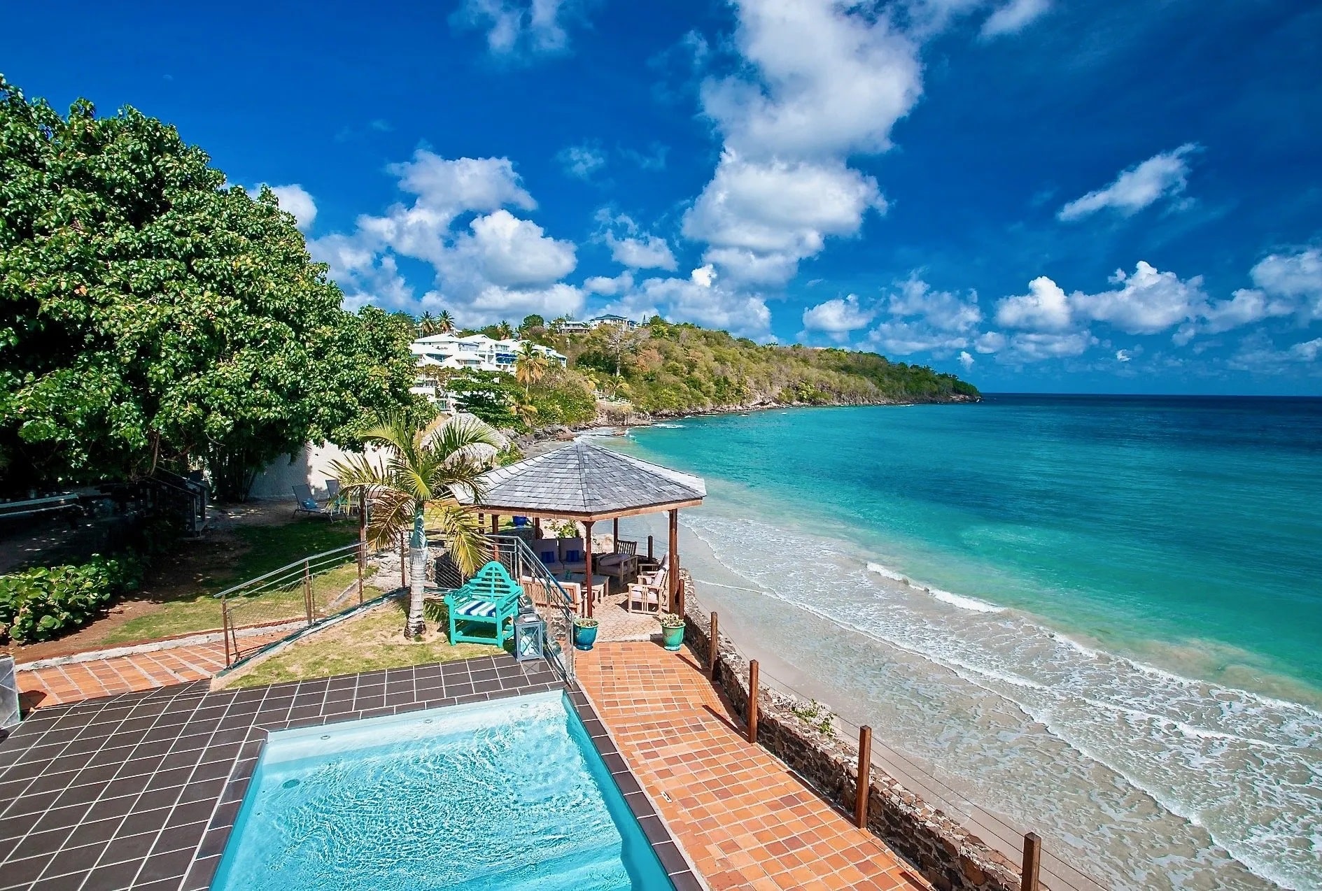 Location Villa prestige avec piscine, La Sirène du Diamant, Martinique pieds dans l'eau