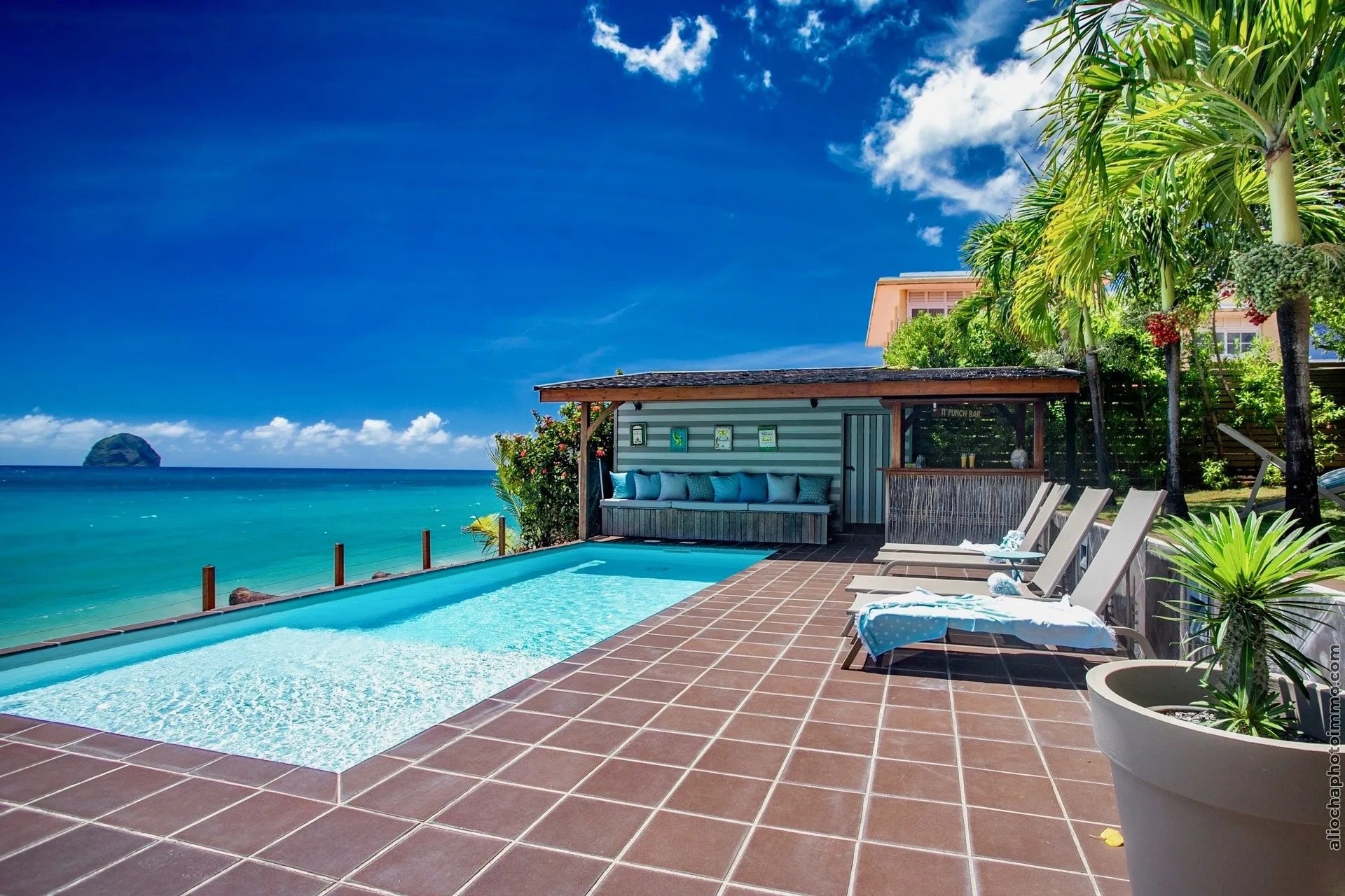Villa luxe et prestige avec piscine privée-La Sirène du Diamant vue sur mer, Martinique