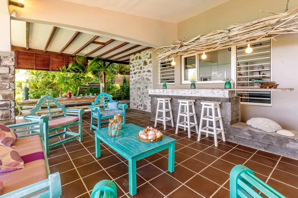 Location villa luxe. La Sirène du Diamant Martinique avec La terrasse face à la mer !